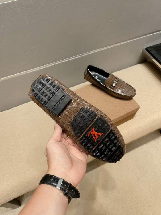 Picture of Louis Vuitton Shoes _SKULVsz37-45mnf042012112